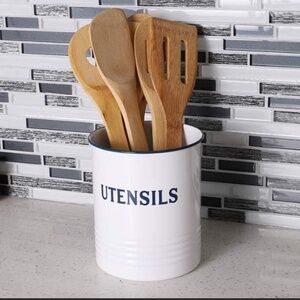 Utensil Holder Vintage Style Metal Freestanding 5 in x 5 in x 6 in White/Blue